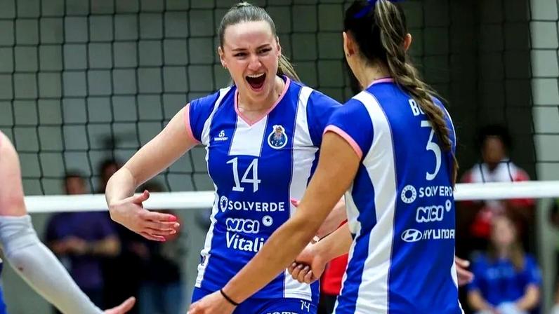 FC Porto vence Benfica na negra e vai à final do playoff feminino de voleibol
