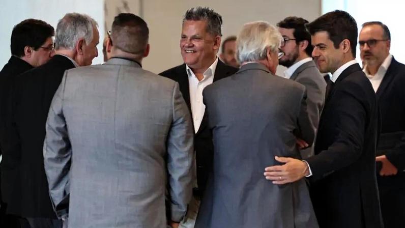 Rui Alves e a distribuição dos direitos de TV: de 22 clubes pode ter maioria