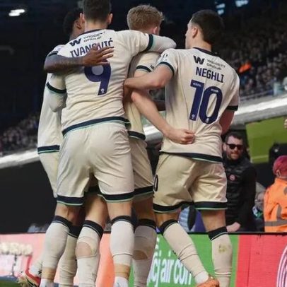 Millwall pondera processar autarquia de Westminster por associação ao KKK