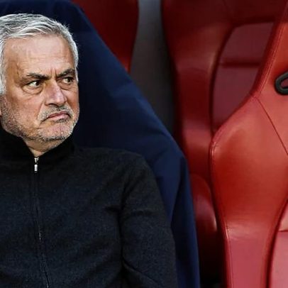 Valdano diz que Mourinho é página virada no Real Madrid e não volta