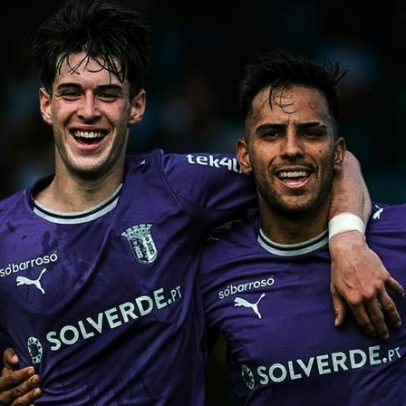 Luisinho, estreante que herdou o pé esquerdo do pai, compara estilos