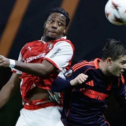 Friburgo incerto: Arrey-Mbi baralha defesa