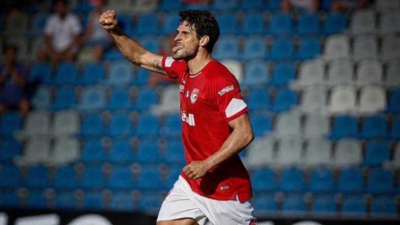Gonçalo Paciência ajudou ao triunfo sobre o Sp. Braga (2-1)