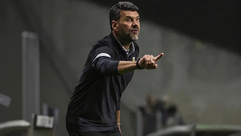 Cristiano Bacci com missão de garantir permanência do E. Amadora