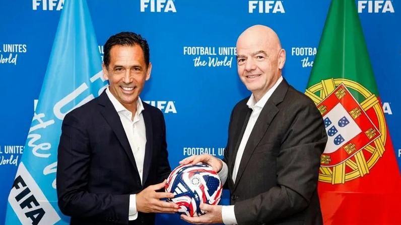 Pedro Proença em Vancouver para Congresso da FIFA