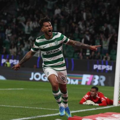 Suárez volta aos golos após oito jogos