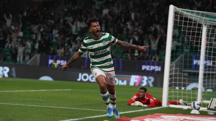 Suárez volta aos golos após oito jogos