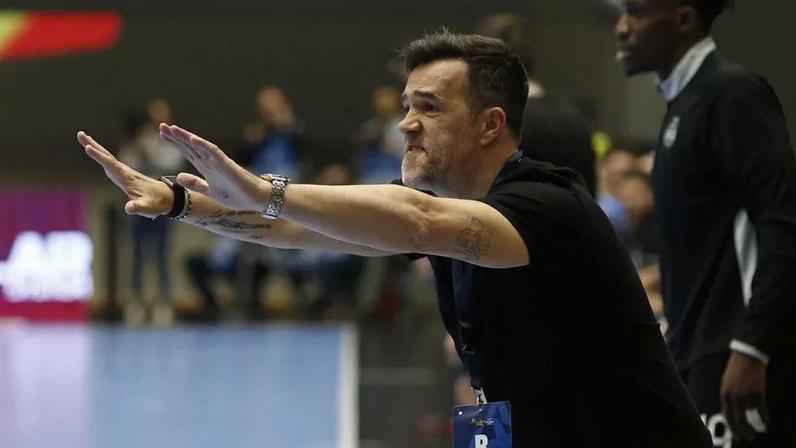 Ricardo Costa afirma que a equipa pode vencer Aalborg