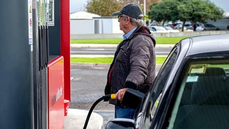 Inflação sobe para 3,4% em abril e energia avança quase 12%