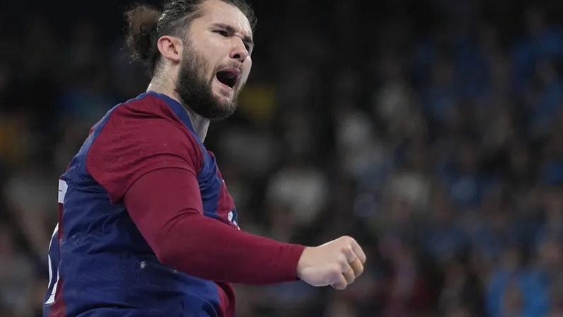 Luís Frade marca 4 golos e Barça aproxima-se da Final Four da Champions