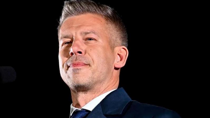 Péter Magyar obtém maioria: quem é o novo primeiro-ministro da Hungria?