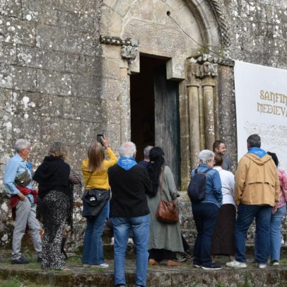 Arroz do pingo servido em alguidar de barro pode deixar Sanfins sem arroz