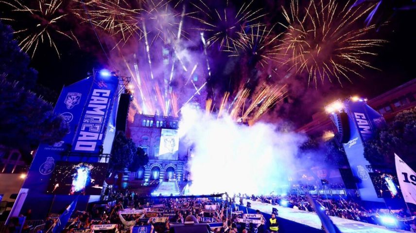 Campeões nacionais despedem-se dos Aliados após festa emocional