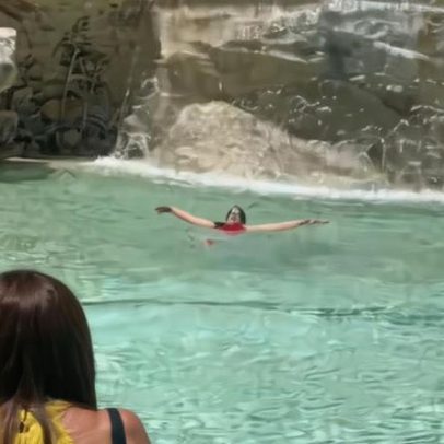 Turista filmada a nadar na Fontana di Trevi