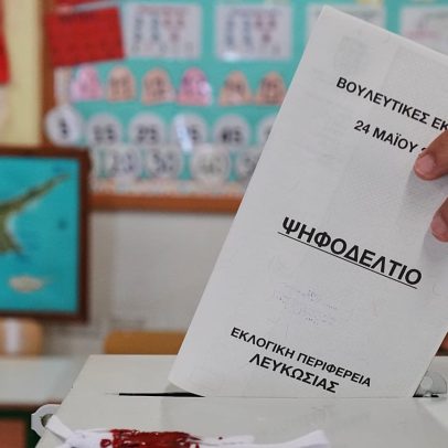 Eleições em Chipre: disputa entre DISY e AKEL, sondagens nas urnas