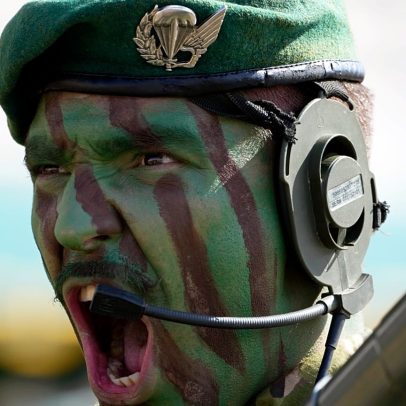 Programa de serviço militar voluntário com carta de condução aprovado pela maioria