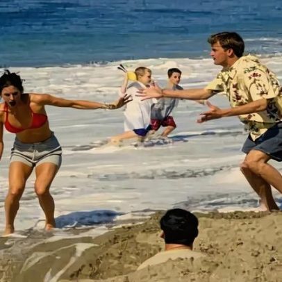 Friends mentiu sobre urinar em picadas de medusa, diz estudo