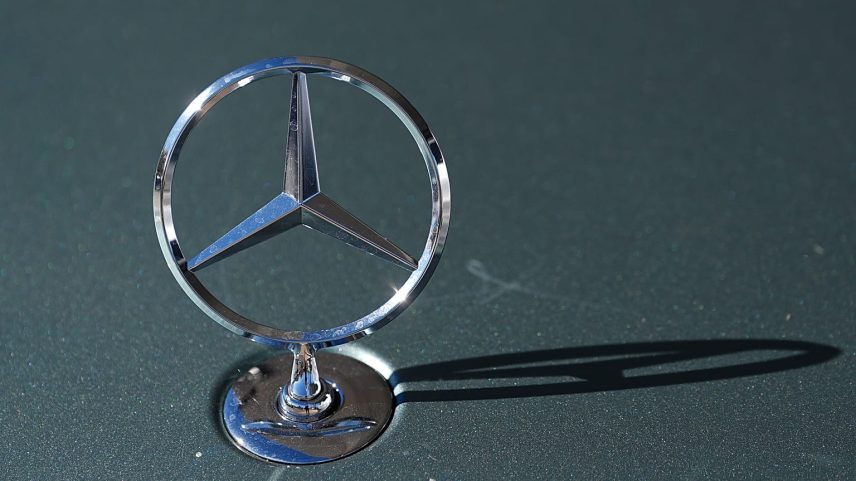 Mercedes-Benz admite considerar negócio de armas diante de mundo imprevisível