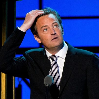 Memorabilia de Matthew Perry de Friends vai a leilão solidário