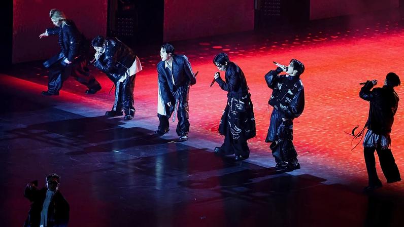 K-pop faz história nos American Music Awards 2026 com BTS e Katseye