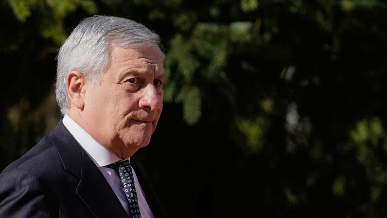 Tajani dialoga com Araghchi para evitar escalada no Oriente Médio