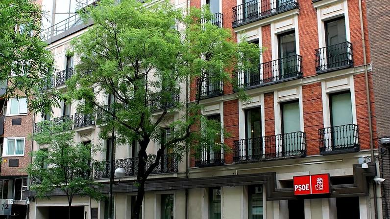 Três arguidos após recolha de informação policial na sede do PSOE, Madrid