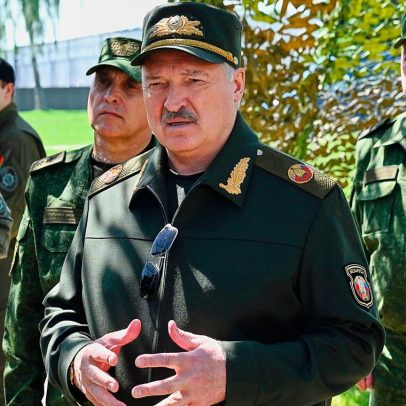 Ucrânia alerta ofensiva russa via Bielorrússia; Lukashenko quer encontro com Zelensky