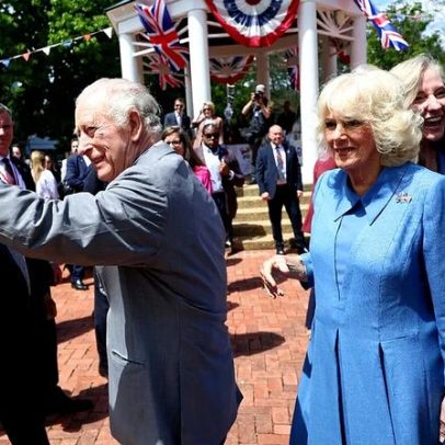 Carlos III encerra visita de Estado dos EUA com homenagem em Arlington