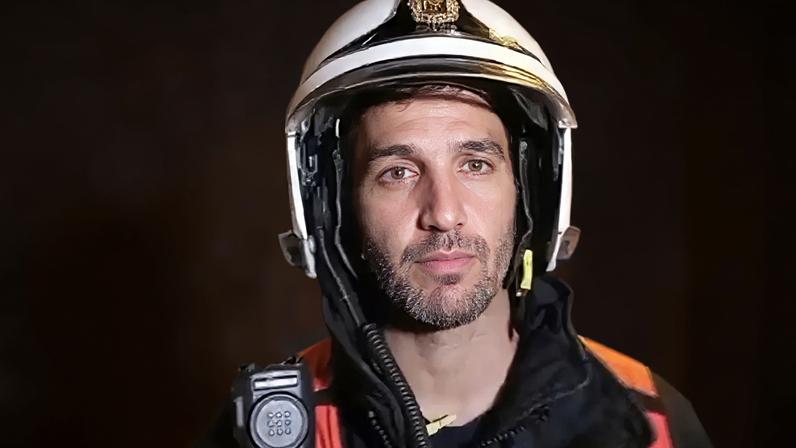 Julio Martínez, chefe de turno dos Bombeiros de Madrid, após responder à emergência
