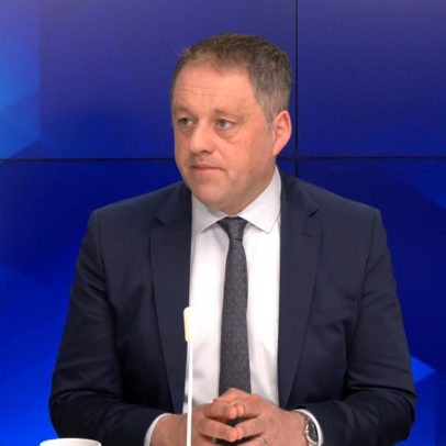Irlanda espera que novo governo húngaro facilite adesão da Ucrânia à UE