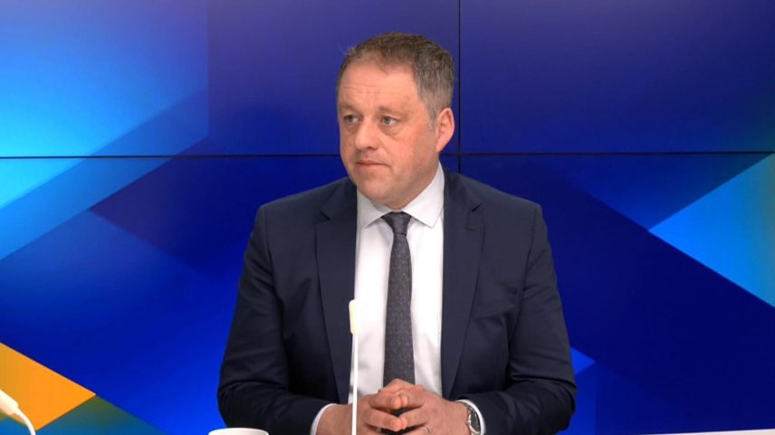 Irlanda espera que novo governo húngaro facilite adesão da Ucrânia à UE