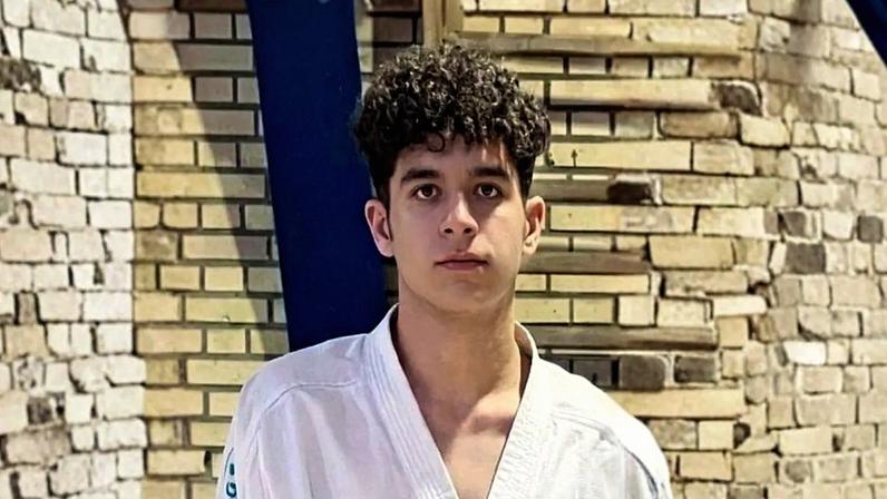 Irão executa campeão de karaté de 21 anos; ONU alerta para pena de morte