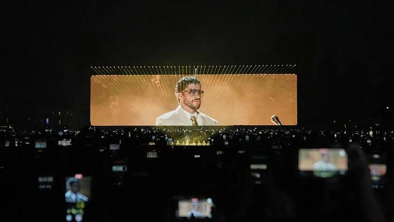 Bad Bunny em Lisboa deixa mensagem sobre amar ao máximo enquanto vivem