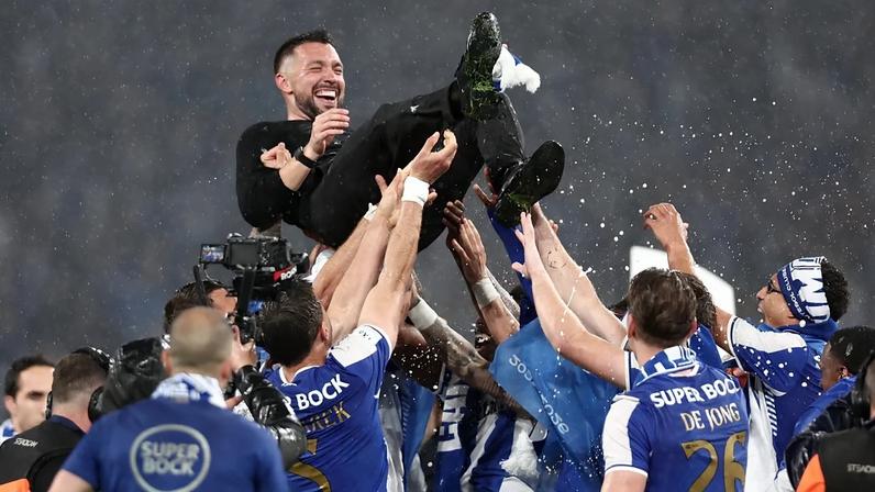 FC Porto conquista o 31.º campeonato; Farioli vence o primeiro título