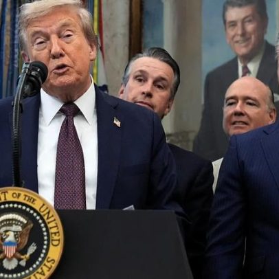 Trump afirma que acordo para terminar guerra com Irão está quase negociado