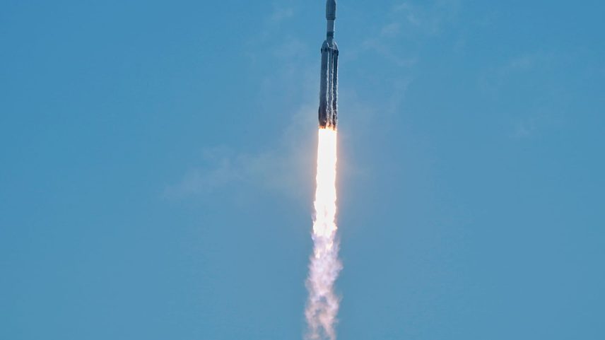 SpaceX lança OPI com contagem decrescente para possível maior entrada em bolsa