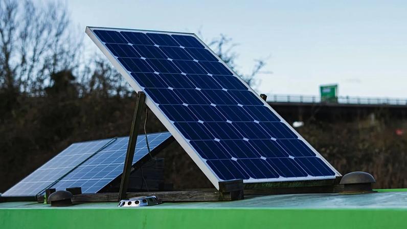 Pequenos painéis solares no Reino Unido