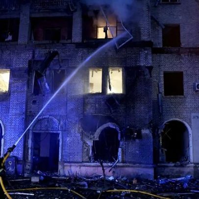 Rússia mantém ataques noturnos intensos contra a Ucrânia