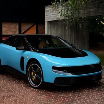 Ferrari elétrico de 550 mil euros é comparado a Nissan na internet