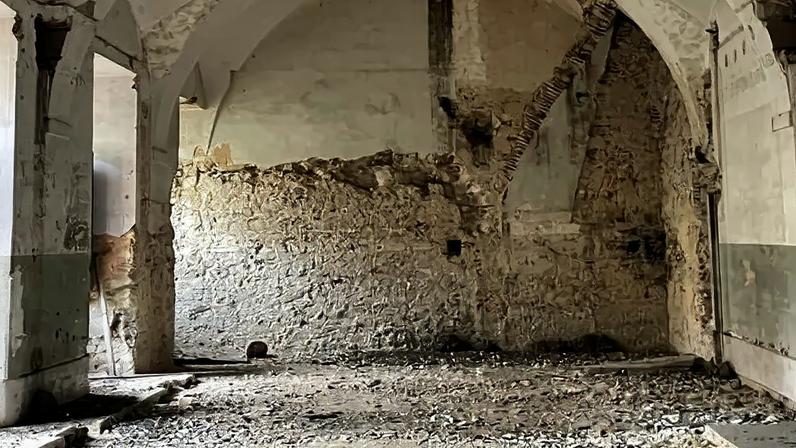 Veronika Blyzniuchenko e a ala que ajudou a restaurar na Basílica da Estrela