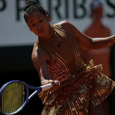 Roland Garros: Osaka com vestido dourado eleva moda no torneio francês