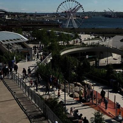 Seattle cria zona flutuante para adeptos do Mundial junto à orla