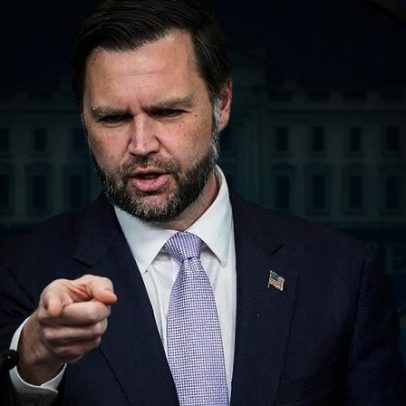 Vice-presidente Vance afirma atraso de tropas para a Polónia é normal