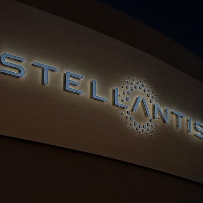Stellantis lança 60 modelos até 2030, elétrico produzido em Pomigliano