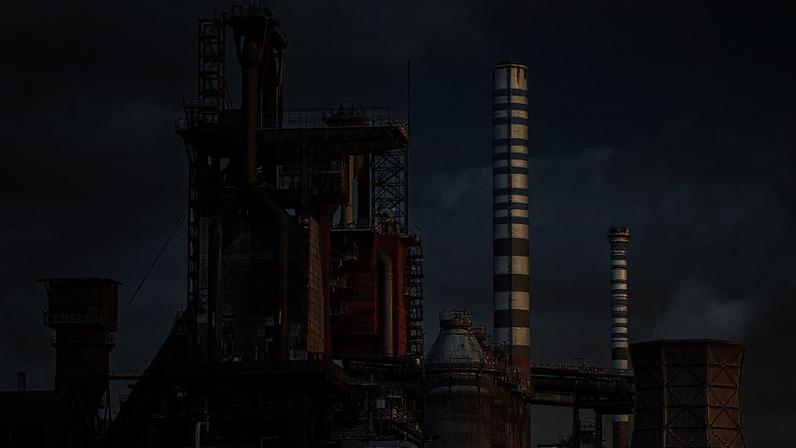 Uma siderurgia da thyssenkrupp Steel Europe, maior produtora alemã, produz aço em Duisburgo, Alemanha, terça-feira, 23 de maio de 2023