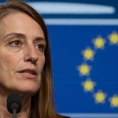 Metsola confronta Aliyev na Cimeira Europeia na Arménia