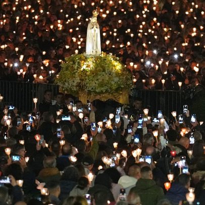 Procissão das Velas reúne cerca de 250 mil no Santuário de Fátima