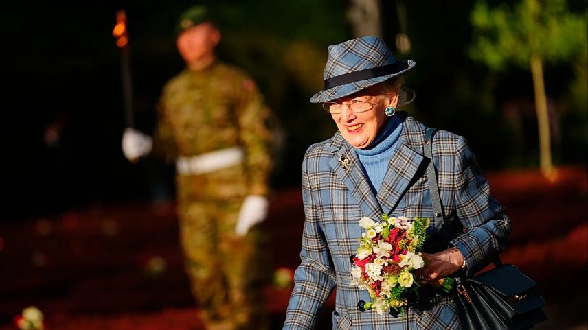 Rainha Margrethe II da Dinamarca submetida a angioplastia