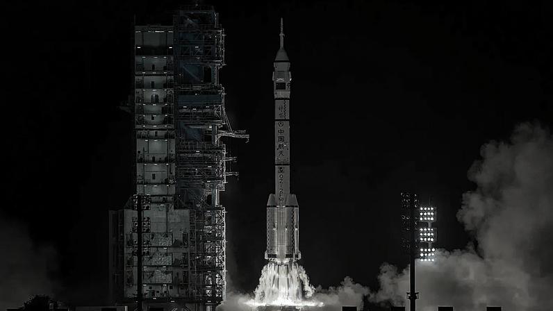 Missão espacial tripulada Shenzhou-23 descolou do Centro de Lançamento de Satélites de Jiuquan em 24 de maio