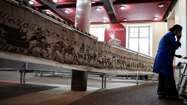 Tapeçaria de Bayeux exibida na íntegra pela primeira vez no Reino Unido